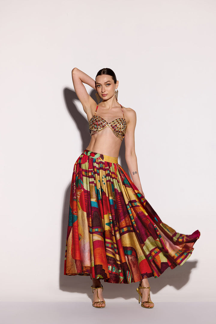 Nadir Bustier